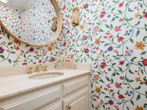 Bath - 3111 Windsor Rd #E, Austin, TX 78703 photo 1 of 4