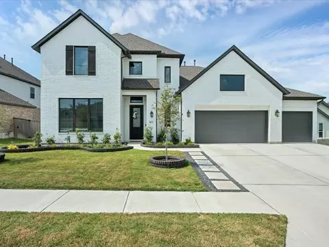 107 Robert Brown Ln, Bastrop, TX 78602