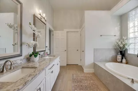 800 Western Bit, Horseshoe Bay, TX 78657 photo 23