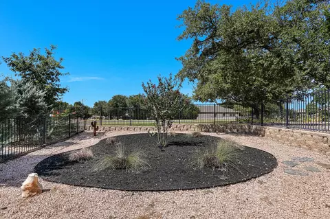 Exterior - 200 Comal Ln, Georgetown, TX 78633 photo 4 of 5