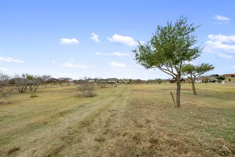 324 Apache Pass, Hutto, TX 78634 photo 10