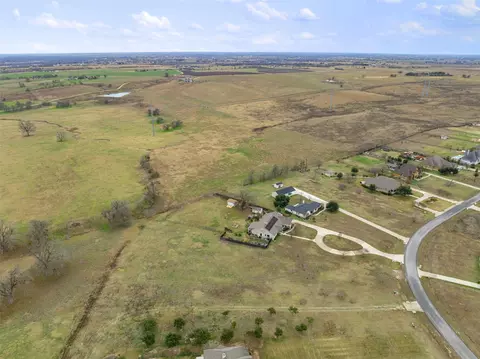 324 Apache Pass, Hutto, TX 78634 photo 7