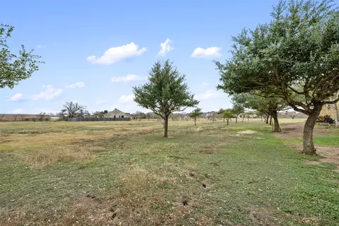 324 Apache Pass, Hutto, TX 78634 photo 17