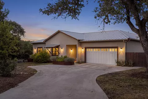 2713 Leslie Ln, San Marcos, TX 78666