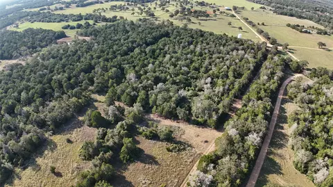 000 Charles Burnes Ln, Rosanky, TX 78953