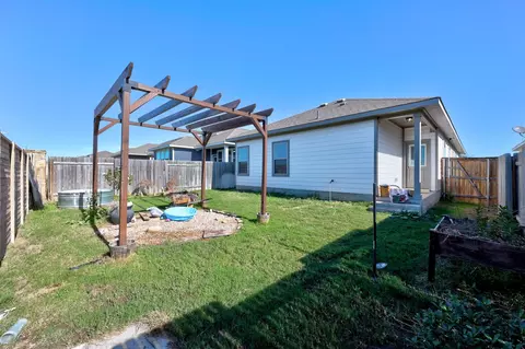 Exterior - 225 Unforgiven Ln, Jarrell, TX 76537 photo 3 of 4