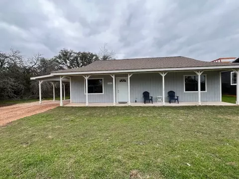 110 Midnight Sun Dr, Spicewood, TX 78669