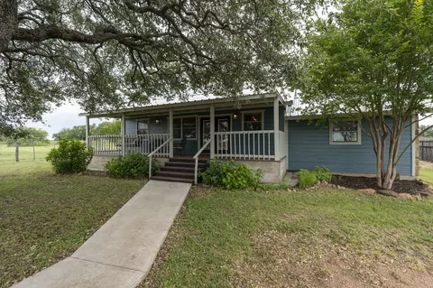 225 Ischar Ln, Mason, TX 76856