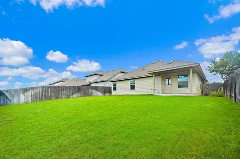 Exterior - 382 Limerick Rd, Buda, TX 78610 photo 4 of 4