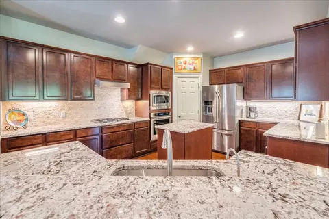 Kitchen - 471 Limestone Trl, Austin, TX 78737 photo 4 of 4