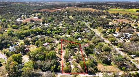 2004 Whirlaway Dr, Del Valle, TX 78617