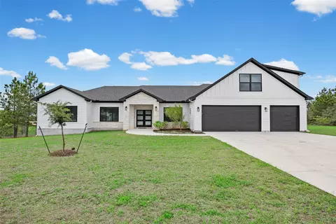 111 Tall Forest Dr, Bastrop, TX 78602