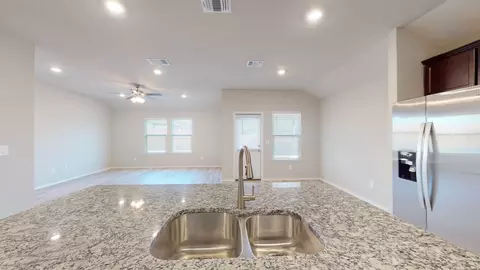 Kitchen - 521 Hector Loop, Georgetown, TX 78626 photo 4 of 4