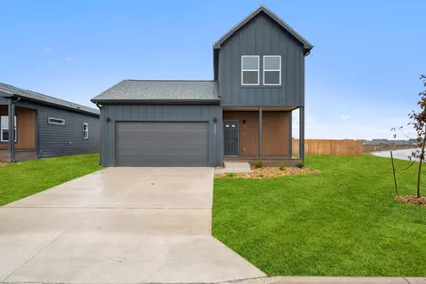 2025 Applewood Dr, Lockhart, TX 78644