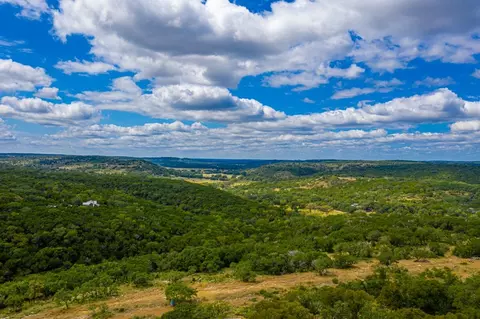 5771 Hilliard Rd, San Marcos, TX 78666