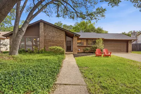 4835 Trail Crest Cir, Austin, TX 78735