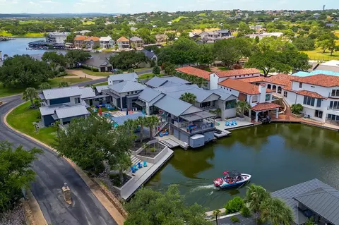 116 Wennmohs Pl, Horseshoe Bay, TX 78657