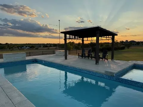 474 Peck, Kyle, TX 78640