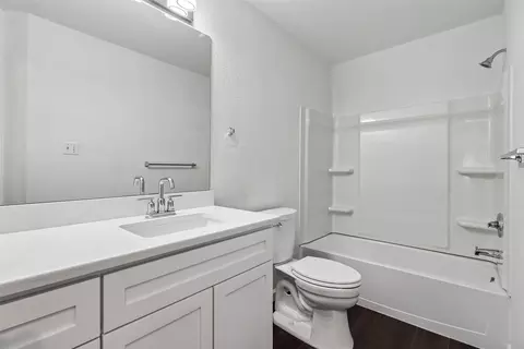 Bath - 1805 Bent Oak Cv, Leander, TX 78641 photo 3 of 3