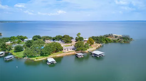 516 Island Lodges Dr, Buchanan Dam, TX 78609