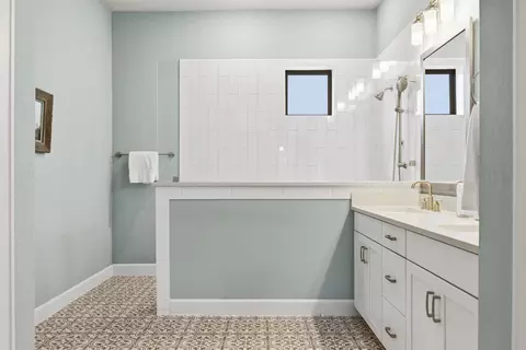 Bath - 4704 Eberly St, Austin, TX 78723 photo 4 of 5