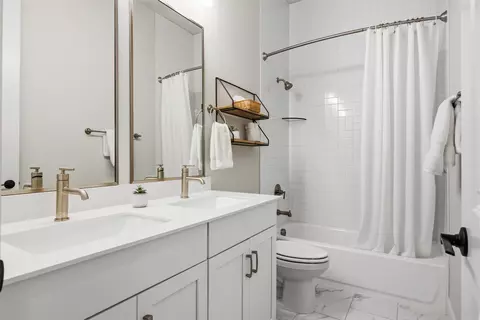 Bath - 4704 Eberly St, Austin, TX 78723 photo 5 of 5