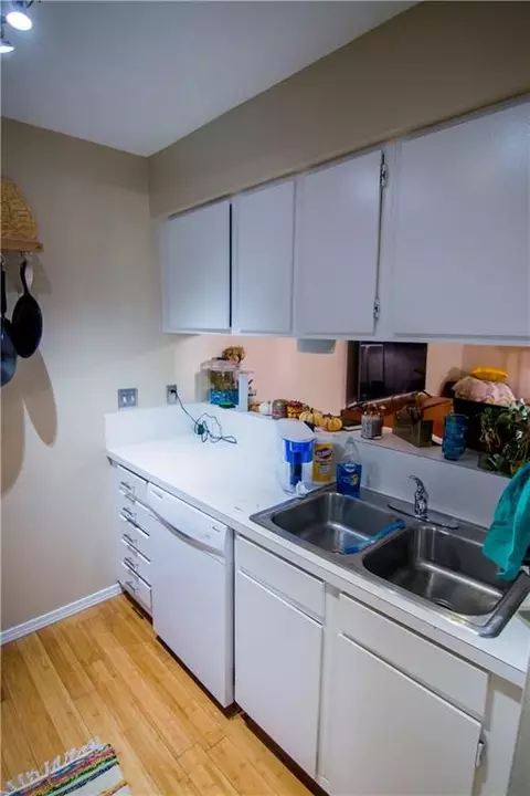 Kitchen - 202 E 45th St #203, Austin, TX 78751 photo 1 of 3