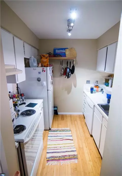 Kitchen - 202 E 45th St #203, Austin, TX 78751 photo 3 of 3