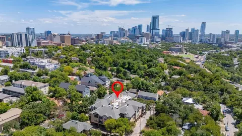 1910 Robbins Pl #105, Austin, TX 78705