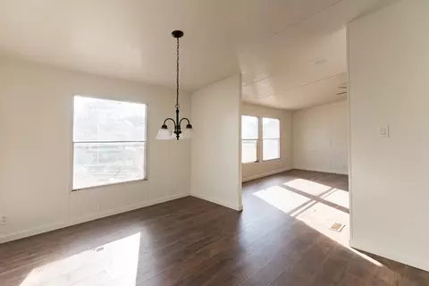 404 S Mill St, Flatonia, TX 78941 photo 16
