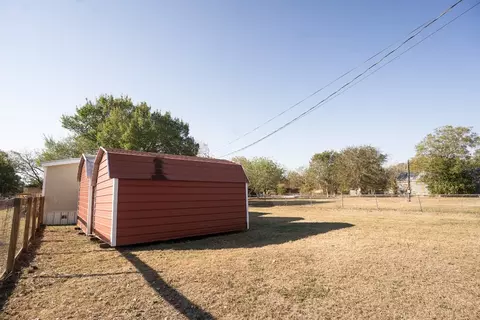 404 S Mill St, Flatonia, TX 78941 photo 34