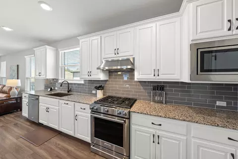 Kitchen - 642 Martingale St, Georgetown, TX 78633 photo 5 of 5
