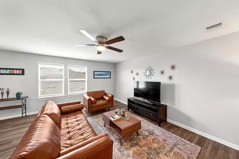Living - 642 Martingale St, Georgetown, TX 78633 photo 4 of 4