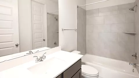 Bath - 291 Basket Flower Loop, Kyle, TX 78640 photo 2 of 3
