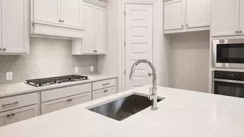Kitchen - 291 Basket Flower Loop, Kyle, TX 78640 photo 2 of 5