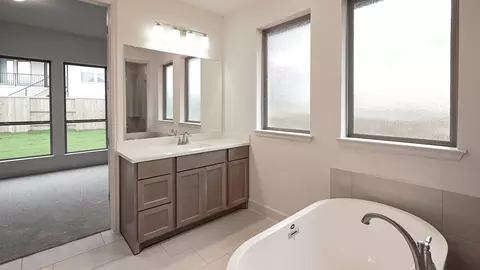 Bath - 291 Basket Flower Loop, Kyle, TX 78640 photo 3 of 3