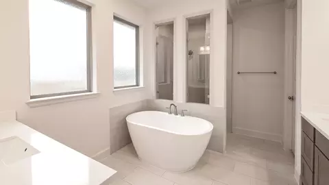 Bath - 291 Basket Flower Loop, Kyle, TX 78640 photo 1 of 3