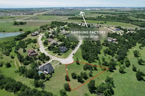 1700 Tanner Loop, Taylor, TX 76574 photo 3