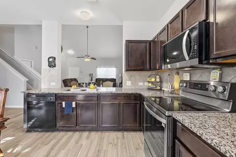 Kitchen - 15101 Shell Bark Cv, Austin, TX 78724 photo 4 of 4