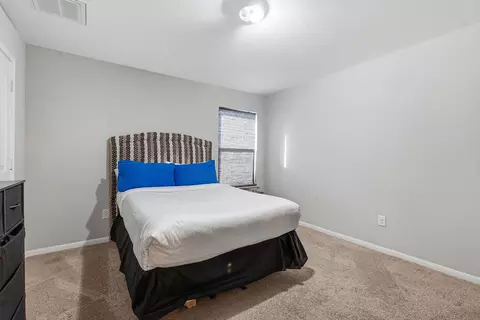 Bedroom - 15101 Shell Bark Cv, Austin, TX 78724 photo 4 of 6