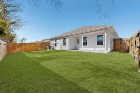 Exterior - 218 Sickle Loop, Kyle, TX 78640 photo 5 of 5