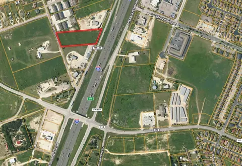 11589 I-35 Hwy, Jarrell, TX 76537 photo 2