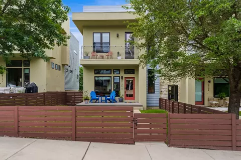 2712 S 5th St #B, Austin, TX 78704