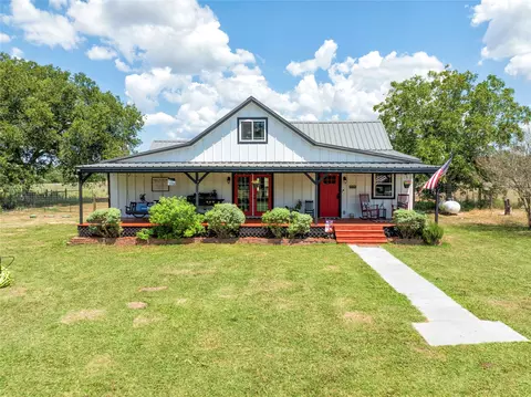 2666 County Road 247, Moulton, TX 77975