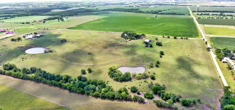 151 County Road 398 Rd, Taylor, TX 76574