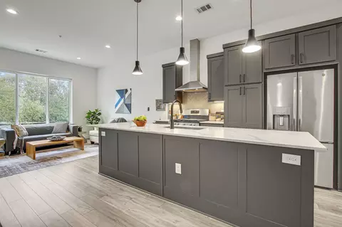 2804 S 1st St #1108, Austin, TX 78704