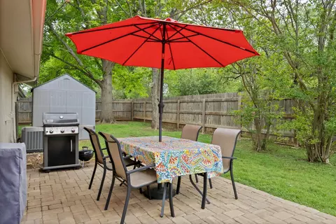 Exterior - 509 E 17th St, Georgetown, TX 78626 photo 3 of 11