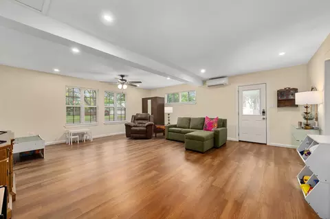 Living - 509 E 17th St, Georgetown, TX 78626 photo 3 of 4