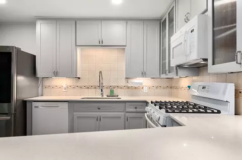 Kitchen - 509 E 17th St, Georgetown, TX 78626 photo 3 of 6