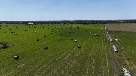 7897 Fox Rd, Belton, TX 76513